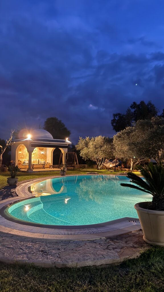 La Piscine & Solarium