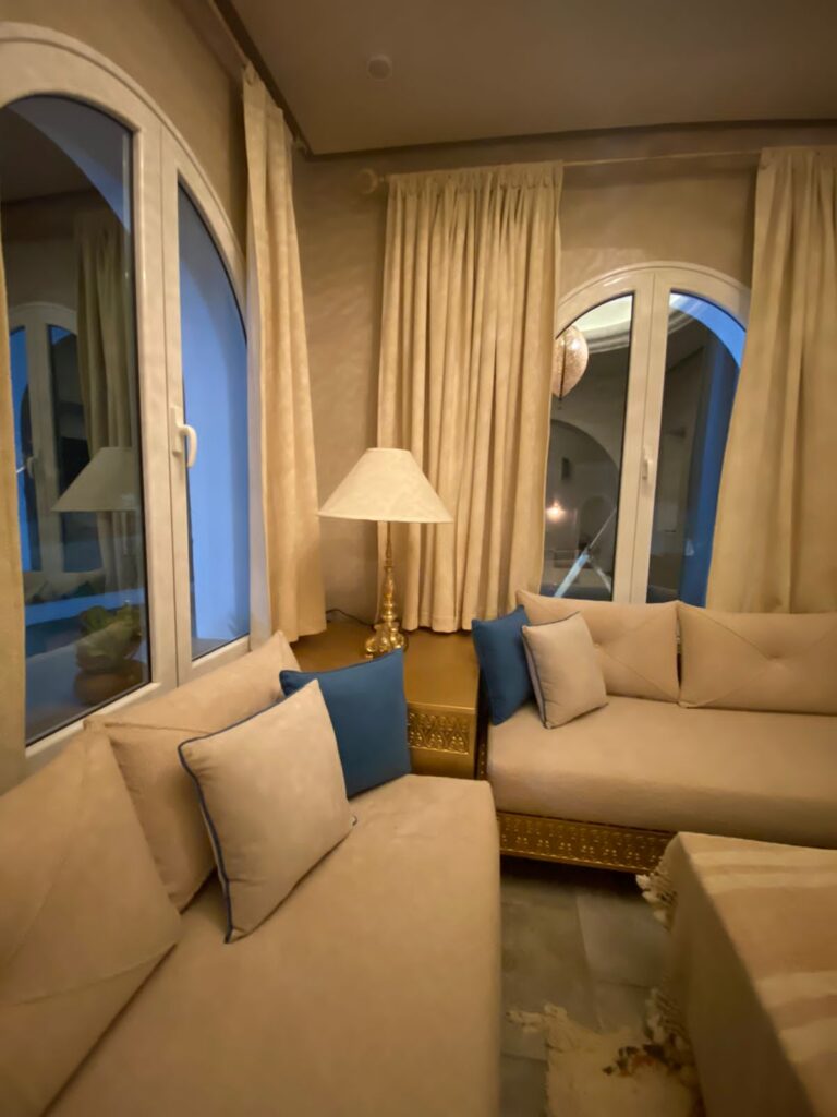 Suite 2